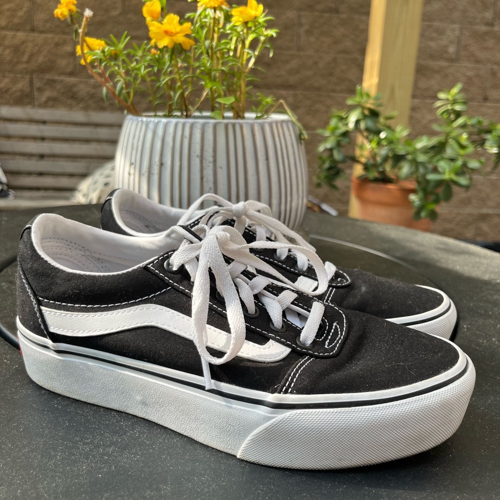 Vans Classic Black and White Low-Tops